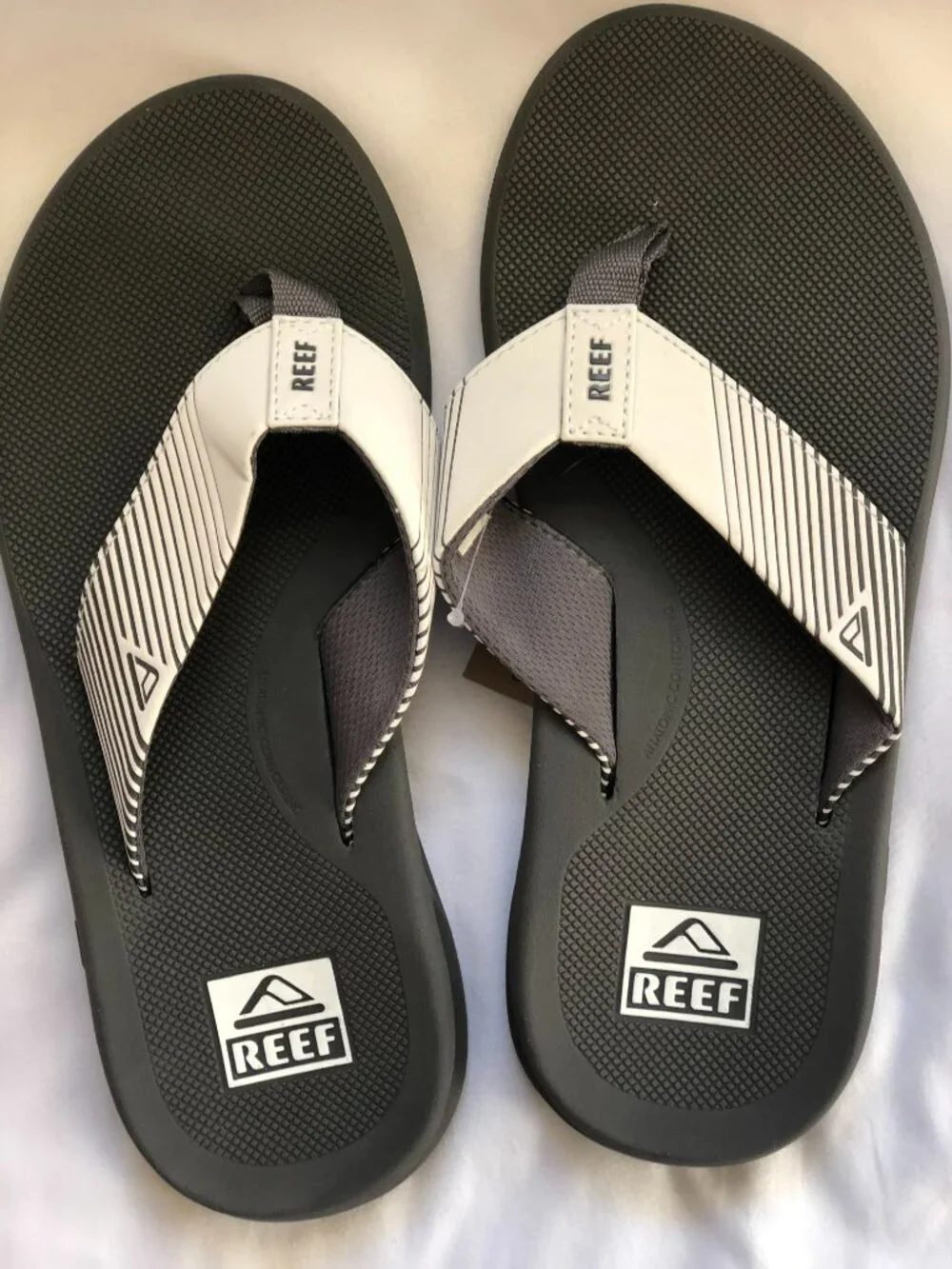 Reef Phantom II Flip Flop Sandal Grey White Straps Size 9